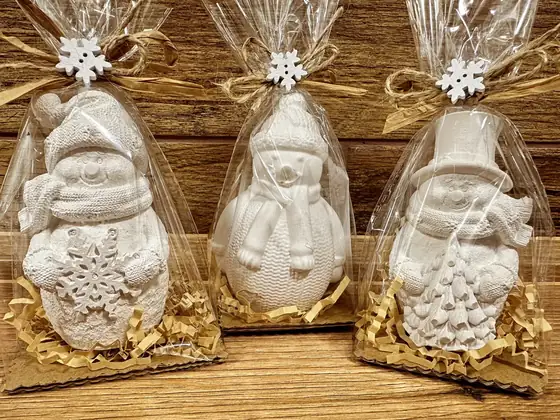 Sněhulák – 9 cm – sádrové odlitky, ruční výroba